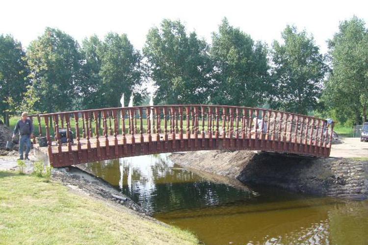 brug voor Droomparken Buitenhuizen te Velsen - dam beton