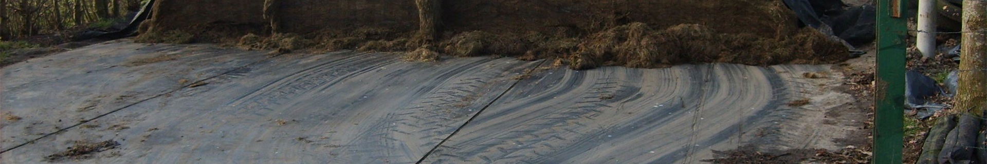 Rubberplaten Dam Beton