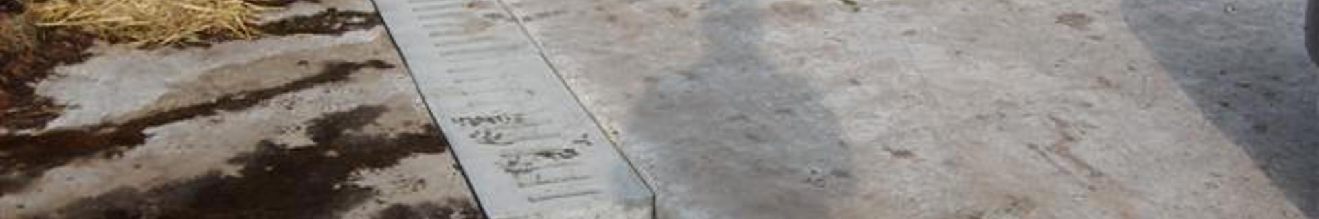 U Goot Met Betonroosters 1 Dam Beton