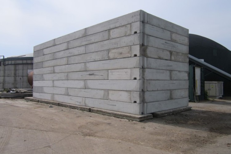 H-blokken - dam beton