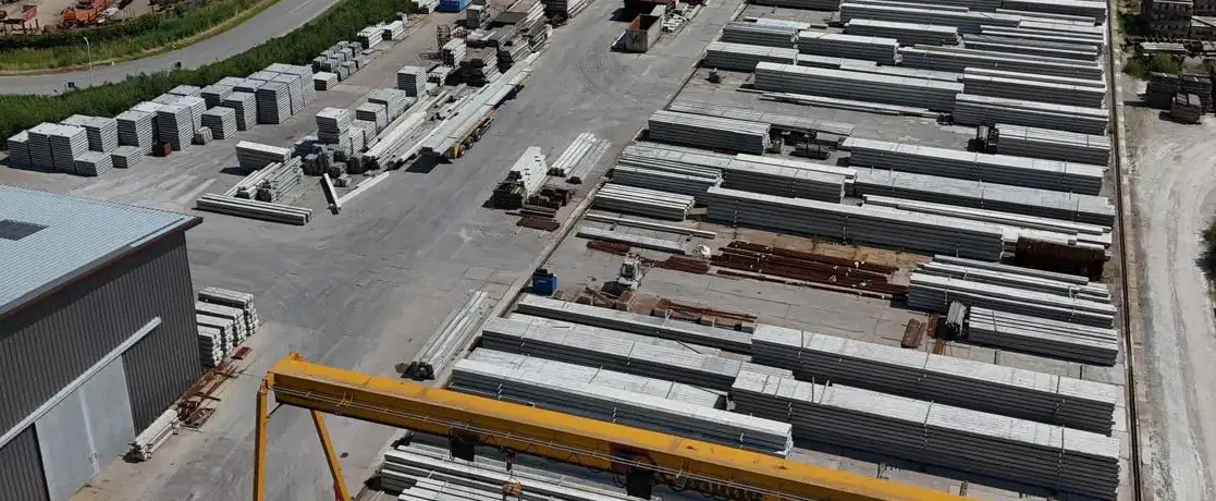 Dam Beton Van Boven