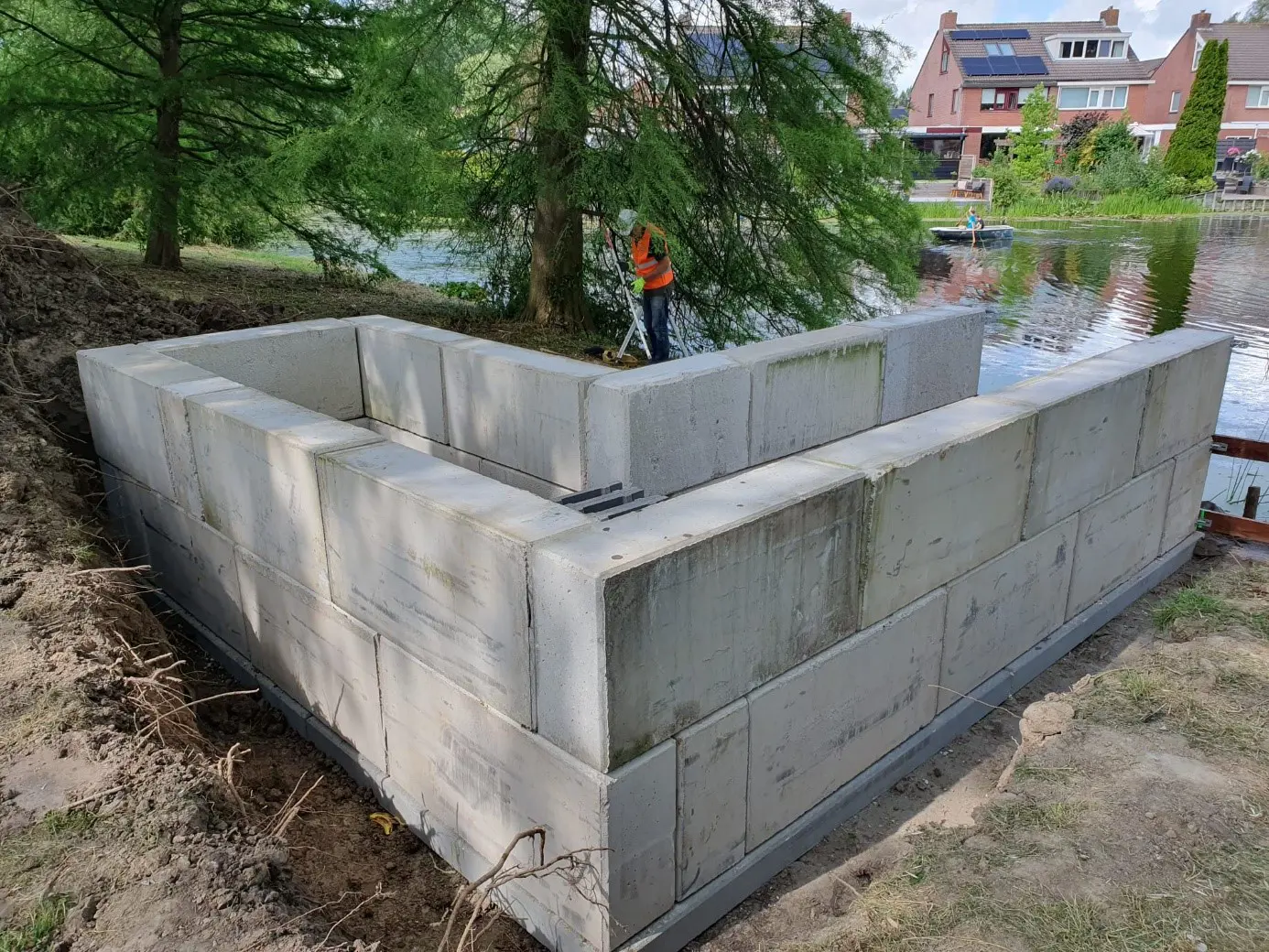 Vleermuizengrot voor wijkbelang Westeinde